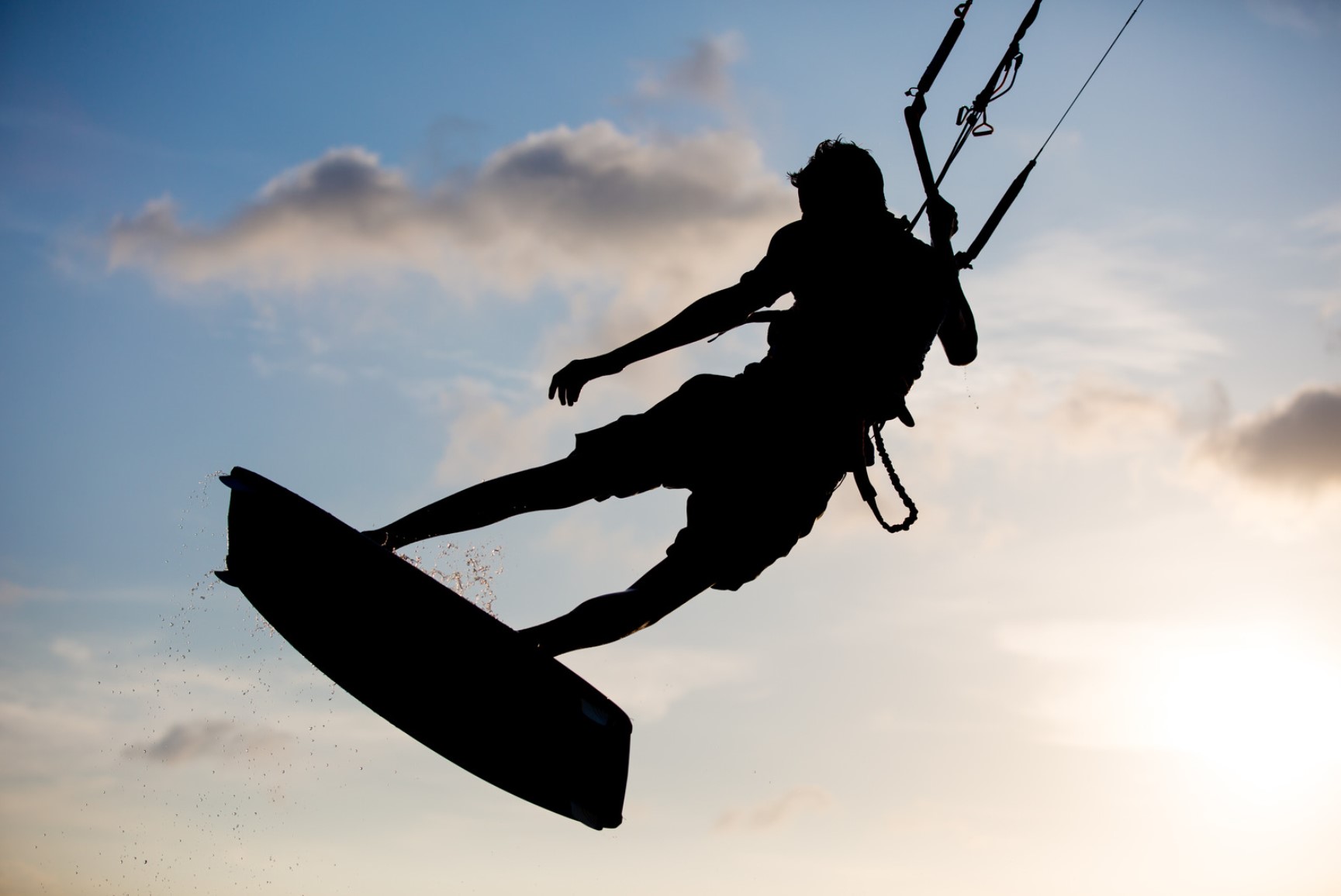 Podstawy windsurfingu: Jak zacząć swoją przygodę z tym sportem?